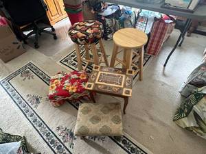 lot 197 image: Stools
