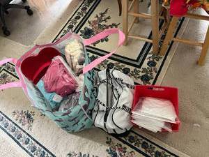 lot 198 image: New Gloves & Craft Supplies