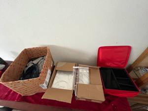 lot 234 image: Poly Bags, Jewelry Bags & Storage Bag