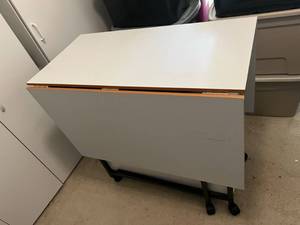 lot 239 image: Rolling Craft Table