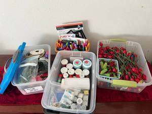 lot 252 image: Crafting Supplies