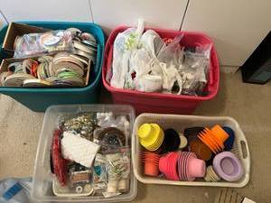 lot 271 image: Crafting Supplies