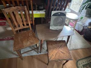 lot 279 image: Heater, Tables & Chair