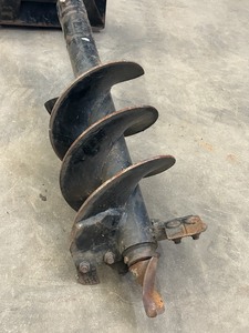 lot 4 image: Toro Hydraulic Hole-Digger  Auger For Toro Dingo