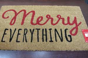 lot 17 image: Christmas Doormat - 15.75 x 28