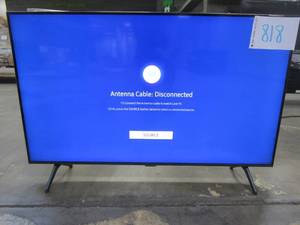 lot 818 image: Samsung - 43 Class 7 Series LED 4K UHD Smart TV Model UN43TU7000FXZA
