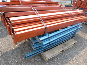 lot 8 image: Pallet Racking