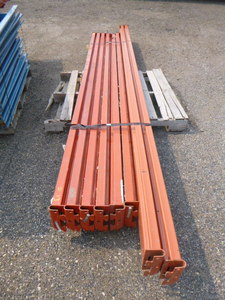 lot 10 image: Pallet Racking Beams