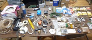 lot 52 image: Garage Items