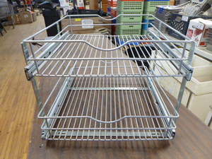 lot 68 image: Metal 2 Basket Shelf