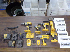 lot 76 image: DeWalt Tools