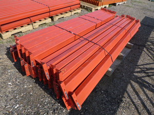 lot 12 image: Pallet Racking