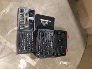 Husky Mechanics Tool Set (270-Piece) Customer Returns See Pictures
