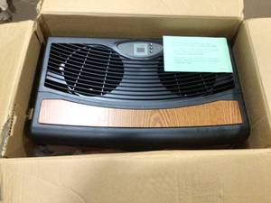 AIRCARE 5 Gal. Evaporative Humidifier for 4,000 sq. ft. Customer Returns See Pictures