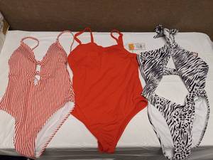 lot 22 image: 3 NEW LADIES SWIMWEAR SIZE MEDIUM