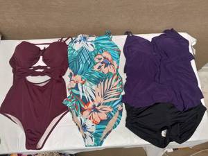 lot 23 image: 3 NEW LADIES SWIMWEAR SIZE LARGE