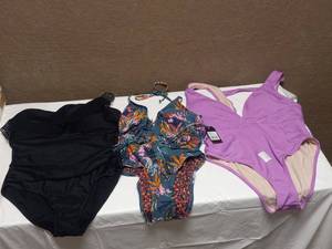 lot 24 image: 3 NEW WOMENS ONE PIECE SWIMWEAR SIZE LARGE