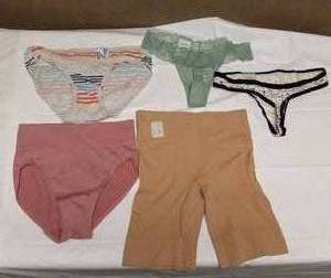 lot 31 image: 5 NEW WOMENS UNDER GARMENTS SIZE SMALL