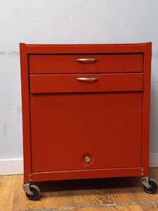 lot 43 image: 3 DRAWER ROLLING TOOLBOX