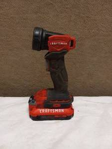 lot 58 image: CRAFTSMAN V20 LED WORK LIGHT
