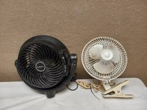 lot 88 image: 2 SMALL FANS