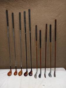 lot 91 image: ASSORTED GOLF CLUBS