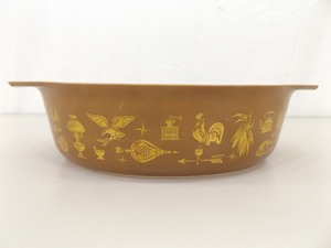 lot 15 image: Lot of Vintage 2 Piece Pyrex Early American Bowls