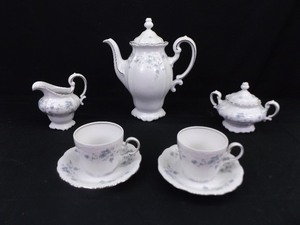 lot 19 image: Vintage Johann Haviland 9 Piece Blue Garland Teapot and Tea for 2 Set