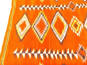 lot 26 image: Antique Hand Woven THICK WOOL Native American Shawl Blanket Rug