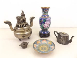 lot 44 image: Lot of Antique and Vintage Metal Asian Cloisonne, Incense Burners, etc.