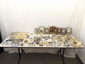 lot 94 image: Large Lot of Antique and Vintage Photos