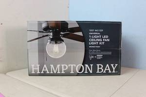 NEW - Hampton Bay Universal Bronze Ceiling Fan LED Light Kit (NO FAN - LIGHT ONLY) 082392522421 MSRP $61.97