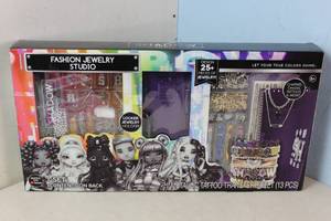 NEW - Fashion Jewelry Studio (220168)