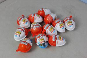 12 Kinder Eggs