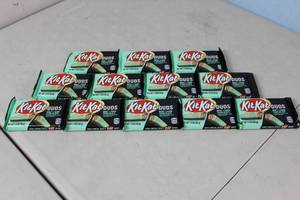 12 Kit Kat Duos Mint & Dark Chocolate Bars Best By 102023
