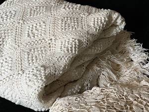 lot 29 image: Crocheted Quilt and Tablecloth