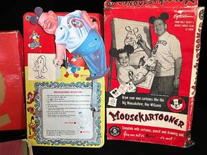 lot 34 image: Vintage Mousekartooner & Winky Dink Kit & Puzzle Game