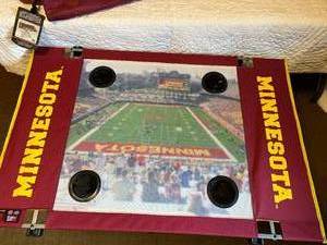 lot 100 image: University of MN Items