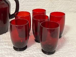 lot 88 image: Vintage Red Pitcher & 2 Sets of Glasses