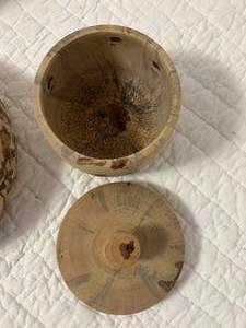 lot 91 image: Lot of 4 Mango Wood Bowls by Kamaaina Woods