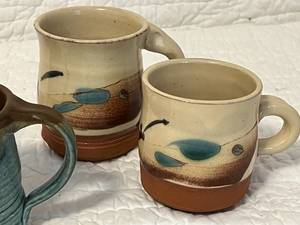 lot 93 image: Lot of 6 Pottery mugs - Signed