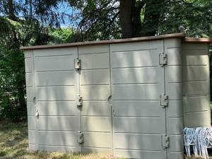 lot 134 image: Large Shed
