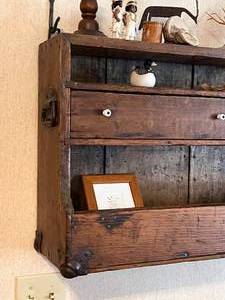 lot 152 image: Antique Wood Shelf and Decorations
