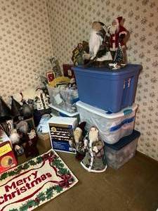 lot 182 image: Large Lot of Christmas Dcor