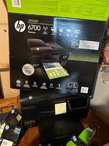 lot 207 image: HP Officejet Printer with Ink