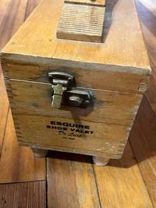 lot 134 image: Vintage Esquire Shoe Shining Box StandSupplies