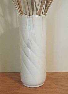 lot 57 image: Faux cattails in vase ceramic (1930s) unmarked