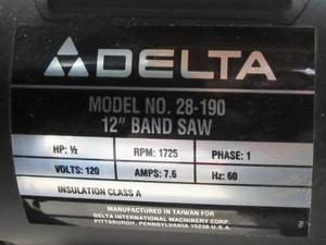 lot 83 image: Delta Bandsaw with stand