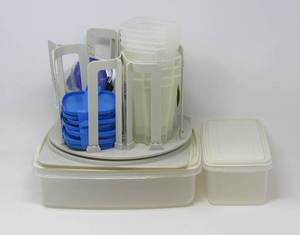 lot 110 image: Tupperware