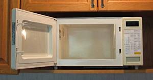 lot 158 image: microwave